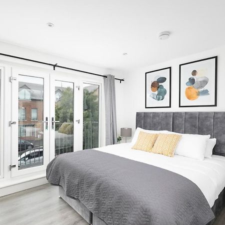 Skyvillion - London Enfield Chase Apartments With Parking & Wifi Ngoại thất bức ảnh