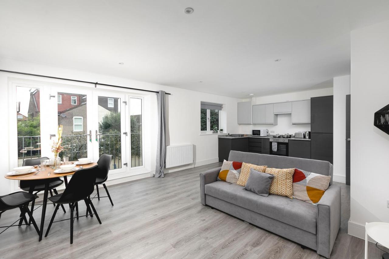 Skyvillion - London Enfield Chase Apartments With Parking & Wifi Ngoại thất bức ảnh