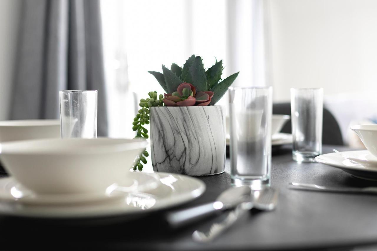 Skyvillion - London Enfield Chase Apartments With Parking & Wifi Ngoại thất bức ảnh