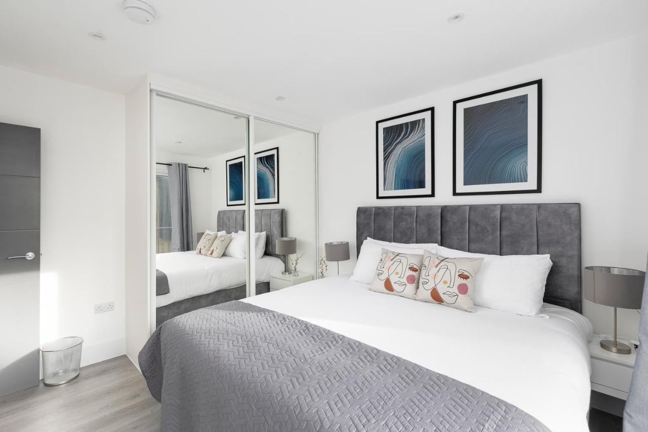 Skyvillion - London Enfield Chase Apartments With Parking & Wifi Ngoại thất bức ảnh