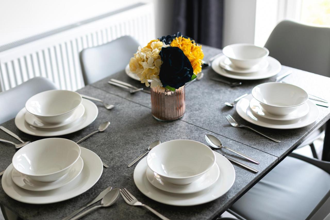 Skyvillion - London Enfield Chase Apartments With Parking & Wifi Ngoại thất bức ảnh
