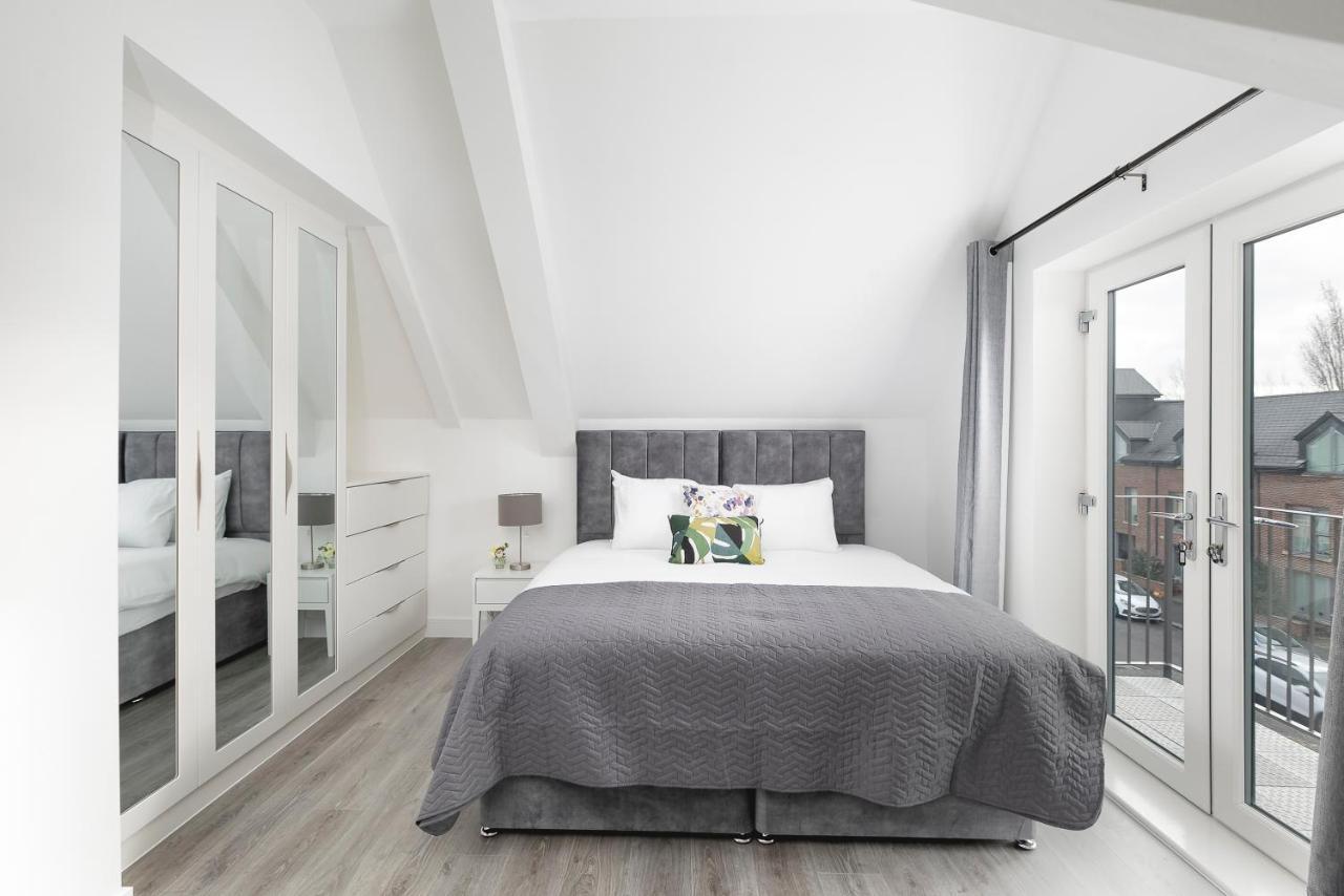 Skyvillion - London Enfield Chase Apartments With Parking & Wifi Ngoại thất bức ảnh