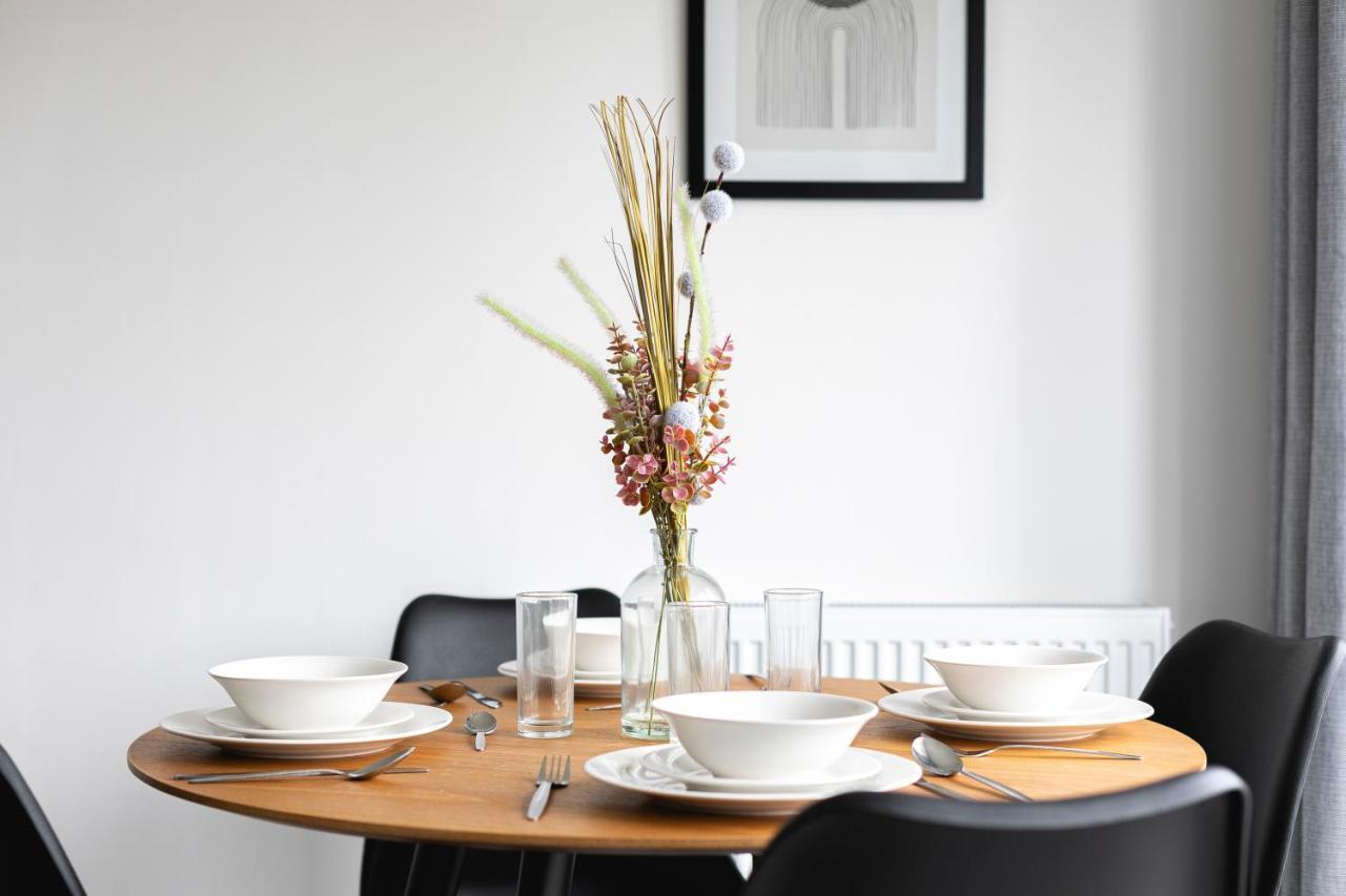 Skyvillion - London Enfield Chase Apartments With Parking & Wifi Ngoại thất bức ảnh