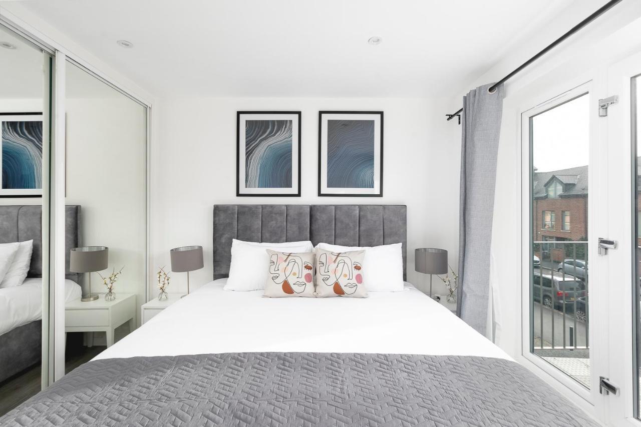 Skyvillion - London Enfield Chase Apartments With Parking & Wifi Ngoại thất bức ảnh