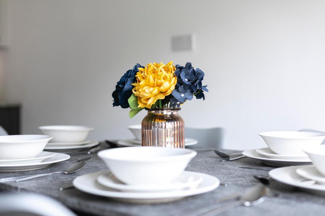 Skyvillion - London Enfield Chase Apartments With Parking & Wifi Ngoại thất bức ảnh
