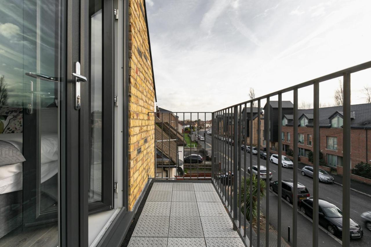 Skyvillion - London Enfield Chase Apartments With Parking & Wifi Ngoại thất bức ảnh