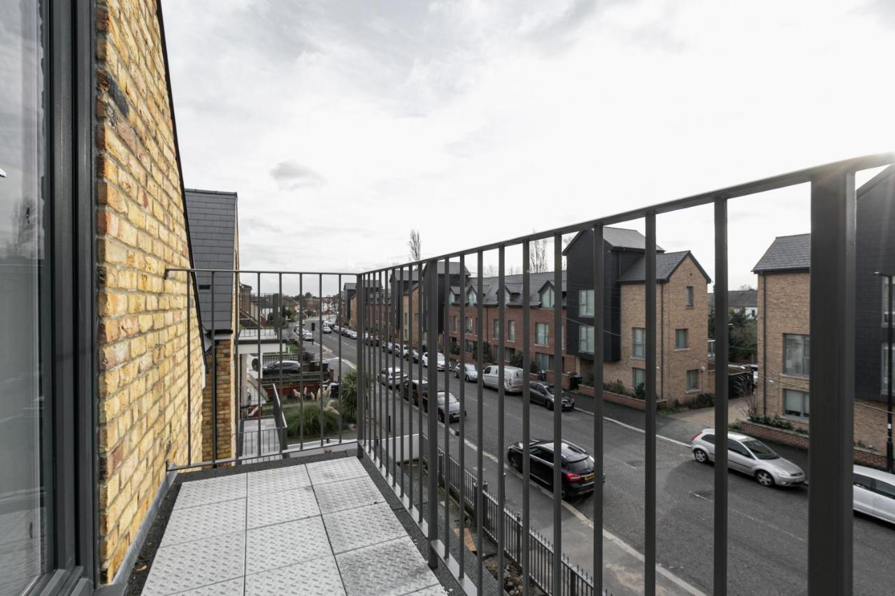 Skyvillion - London Enfield Chase Apartments With Parking & Wifi Ngoại thất bức ảnh