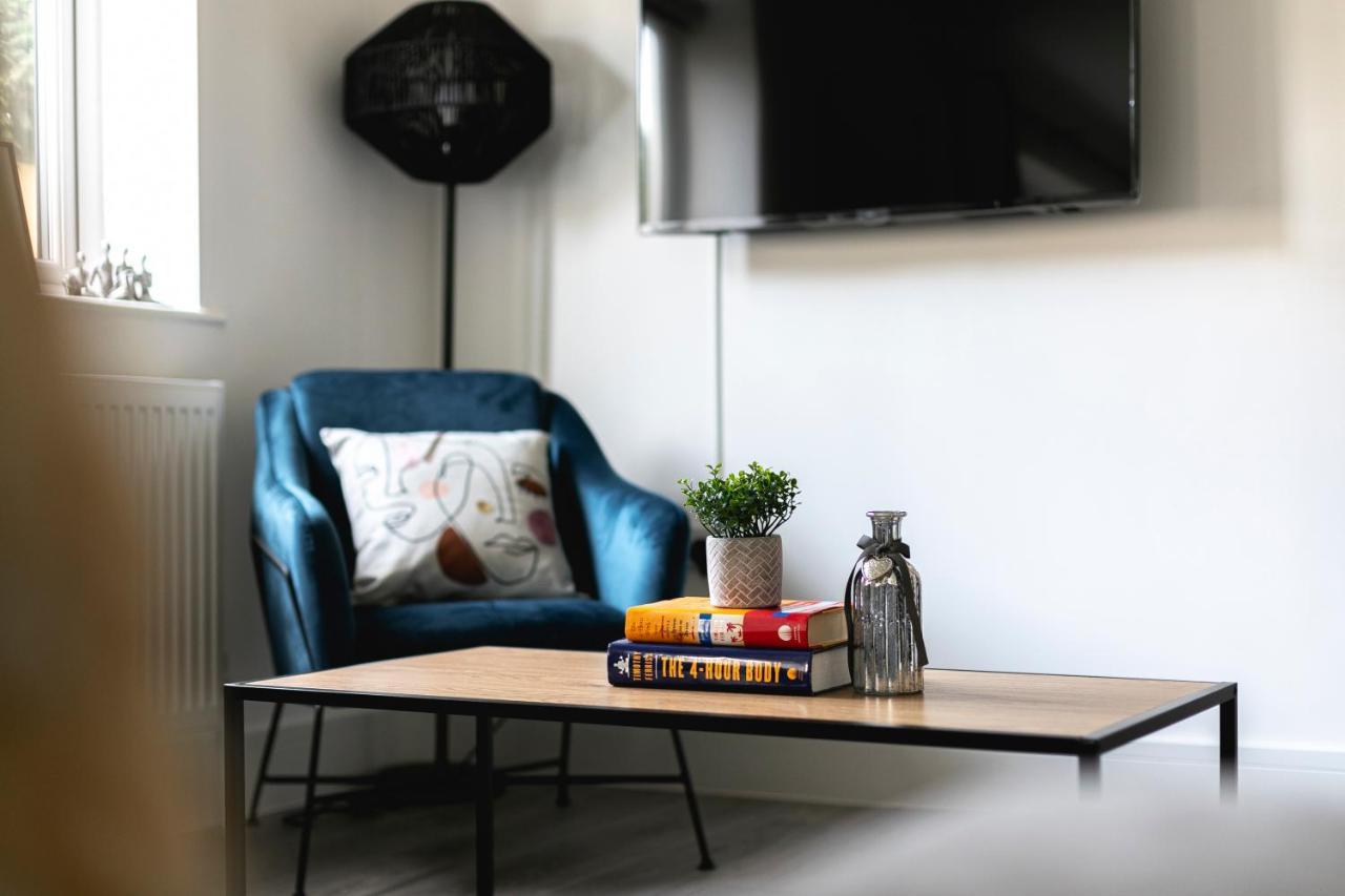 Skyvillion - London Enfield Chase Apartments With Parking & Wifi Ngoại thất bức ảnh