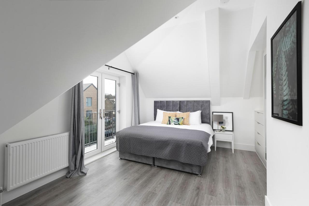 Skyvillion - London Enfield Chase Apartments With Parking & Wifi Ngoại thất bức ảnh
